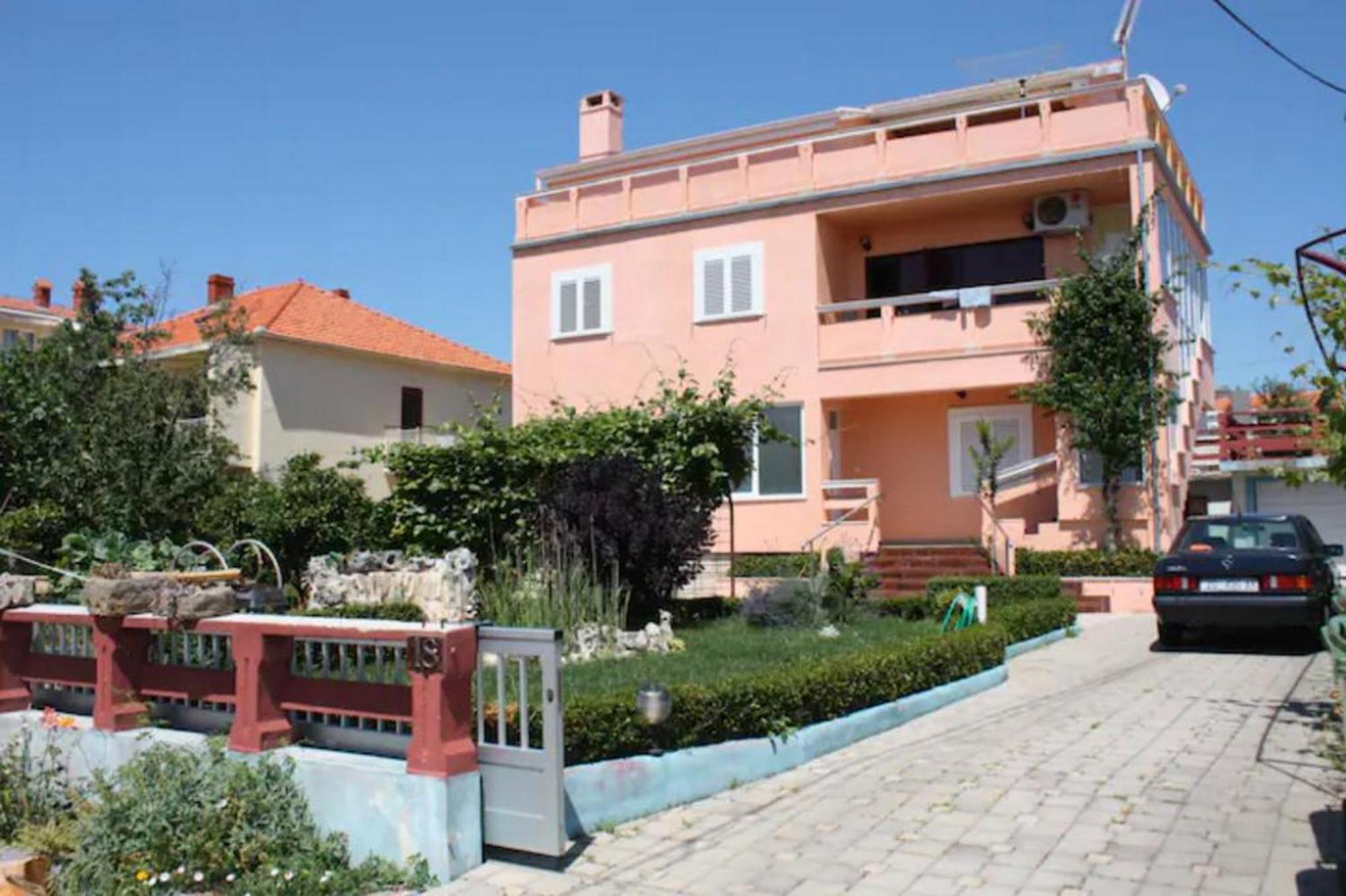 Neda - Two Bedroom Apartment *